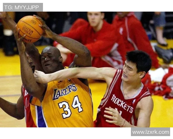 姚明加盟火箭背后的故事与NBA历史的重大转折点分析 姚明加盟火箭背后的故事与NBA历史的重大转折点分析