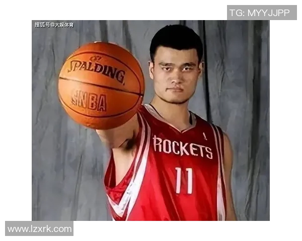 姚明的拥抱传递温暖与力量让世界感受到篮球的无界限情谊与团结