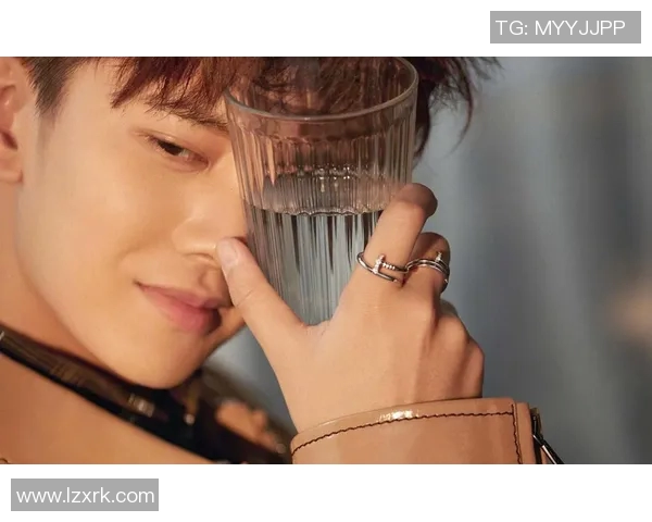 足球明星魅力尽显精美写真壁纸带你领略绿茵场上的风采与激情