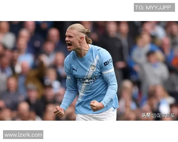 52号足球明星的身份揭秘及其在足球界的影响力分析 52号足球明星的身份揭秘及其在足球界的影响力分析